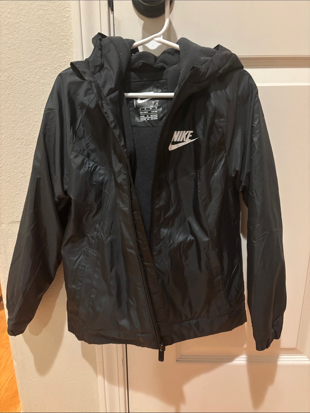 NWOT Kids 6 / M Nike Coat with Fleece